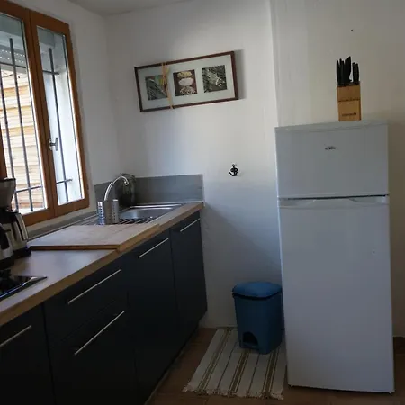 Les Cigales شقة *